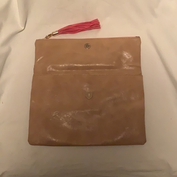 SHIRALEAH of CHICAGO VEGAN ENVELOPE CLUTCH - Picture 2 of 7